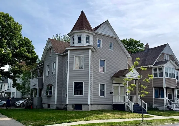 $395,000 | 459-461 Armory Street, Springfield, MA 01104