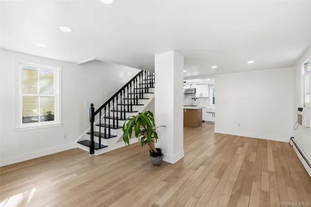 $5,999 | 15 Hicks Street, Roslyn, NY 11576