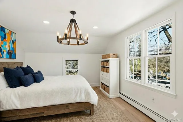 $5,999 | 15 Hicks Street, Roslyn, NY 11576