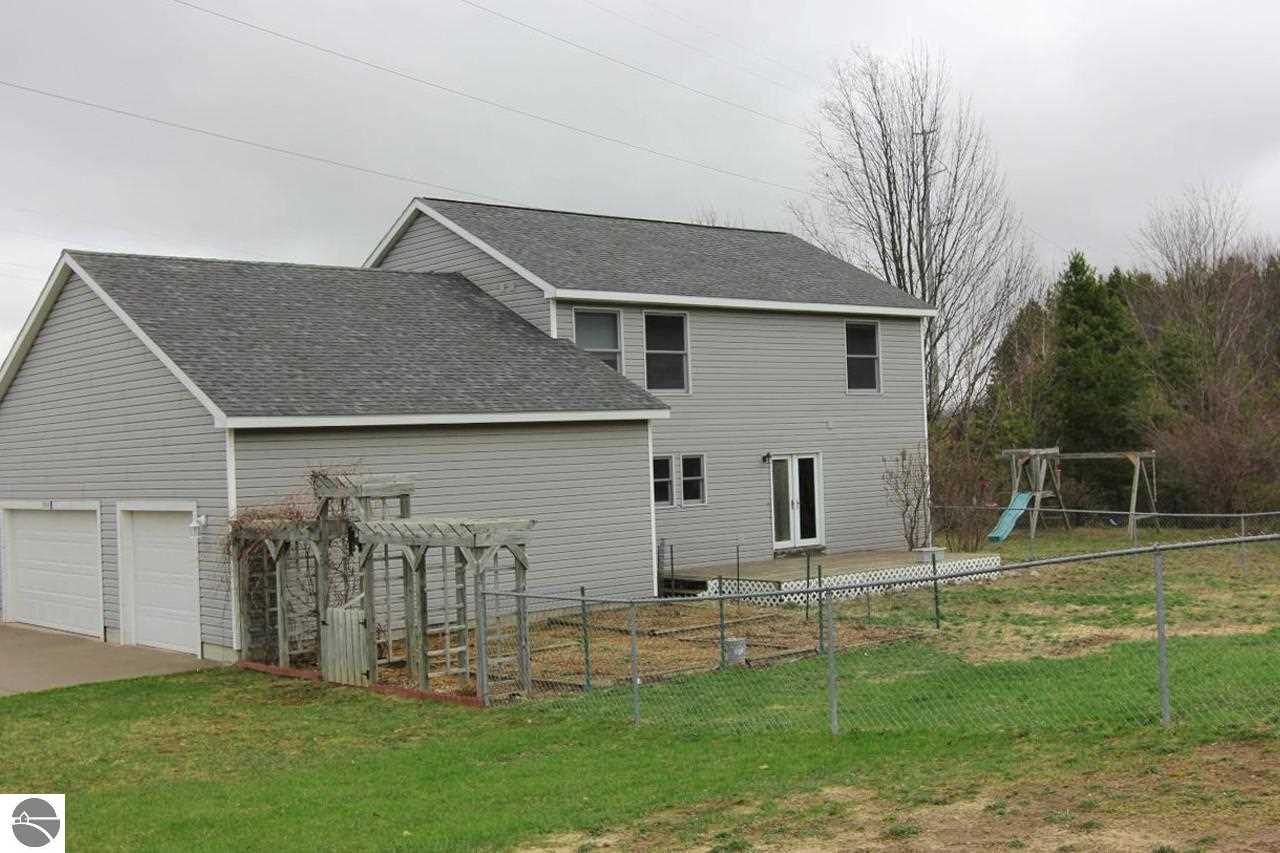 754 Napolean Way Traverse City, MI 49696 - Photo 23 of 25 1783464-22.JPG