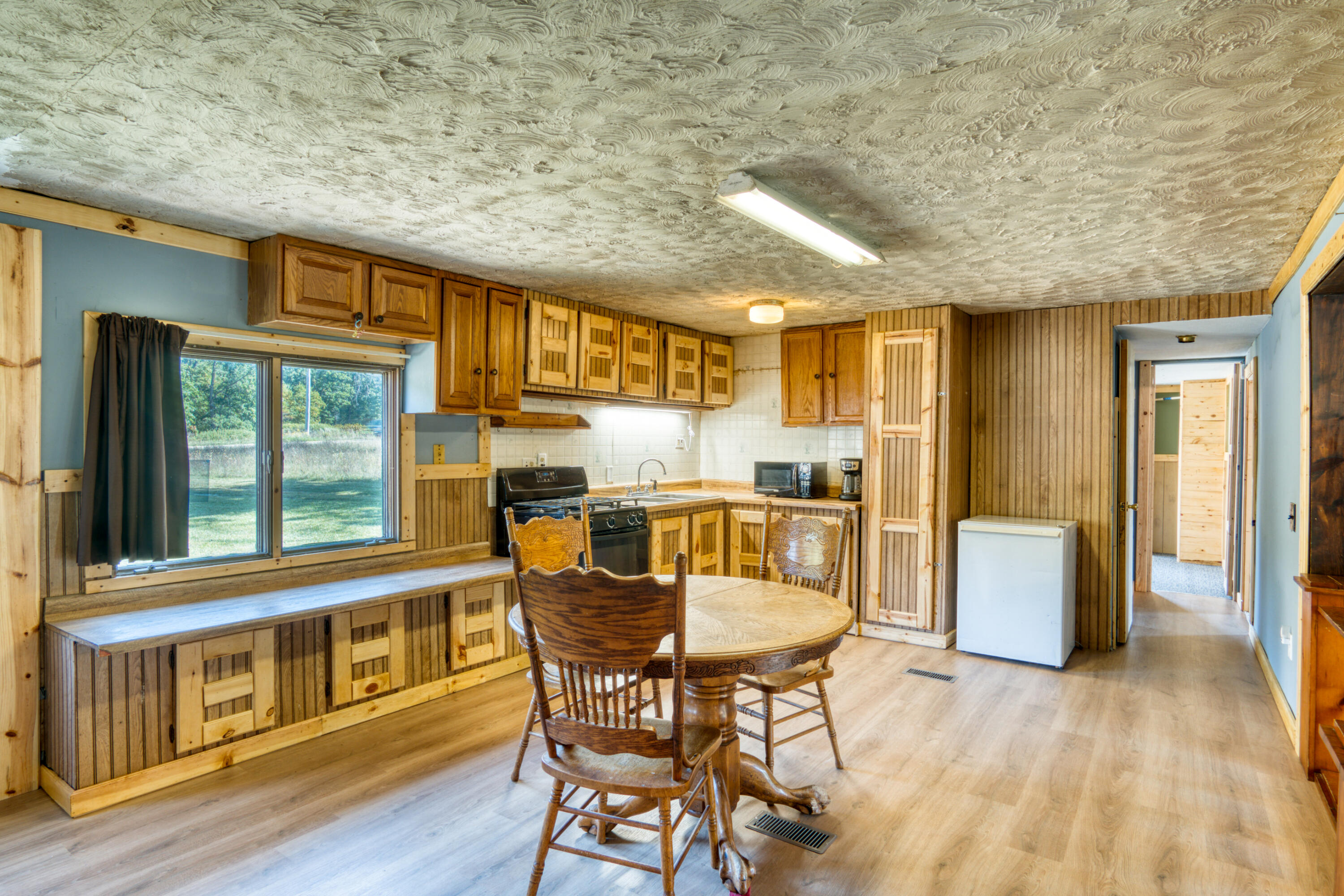 23793 Gates Road Howard City, MI 49329 - Photo 2 of 53 DSC09500_29