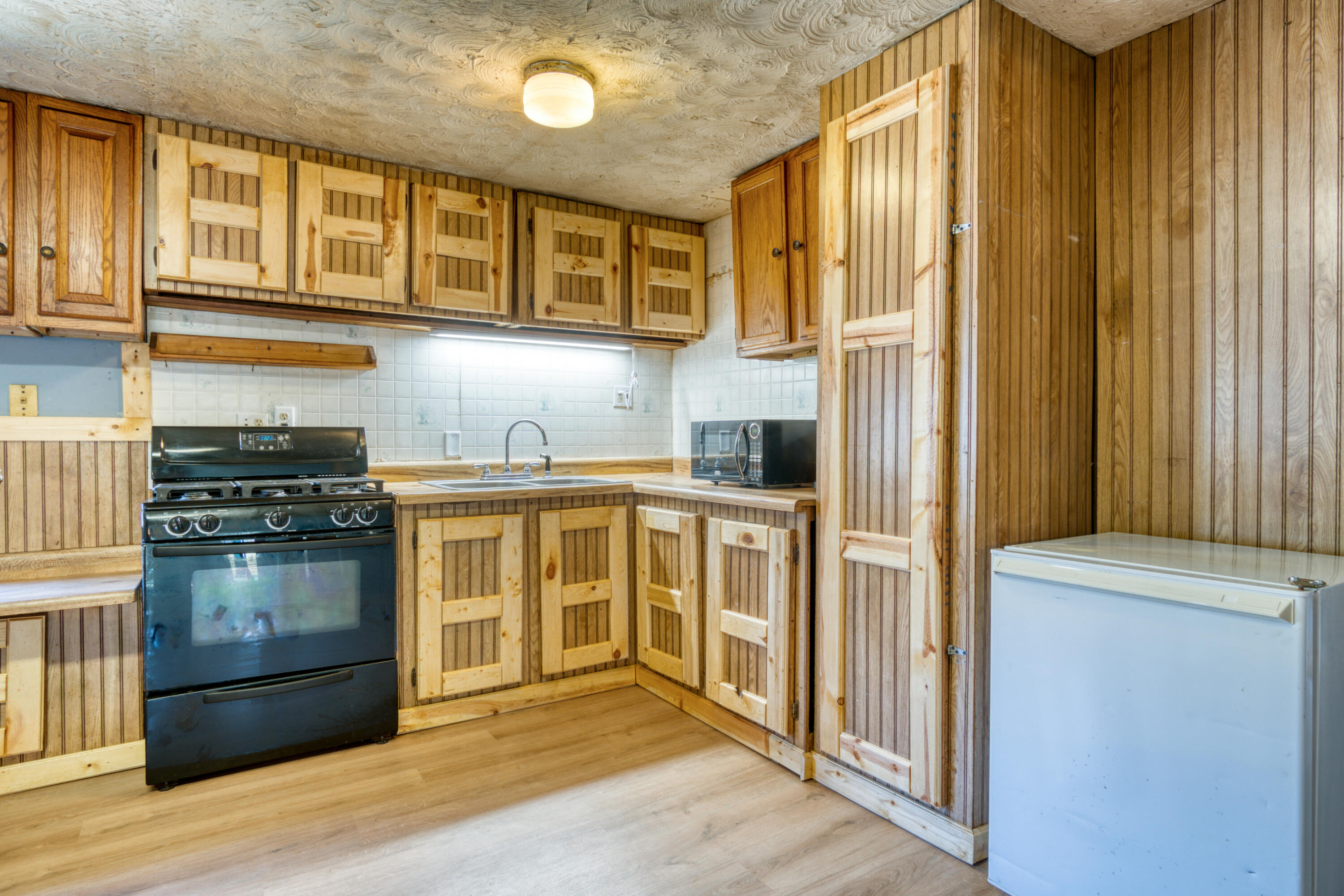 23793 Gates Road Howard City, MI 49329 - Photo 4 of 53 DSC09497_28