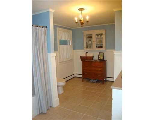 367 N Road Leeds, ME 04263 - Photo 10 of 24 Bathroom.