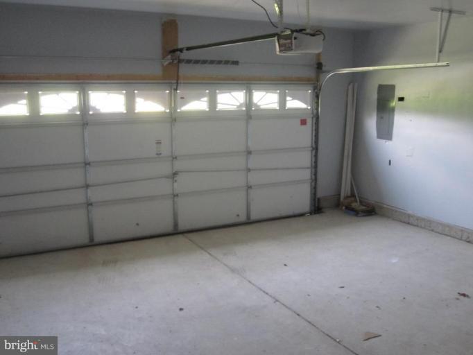 1105 Hanson Road Edgewood, MD 21040 - Photo 19 of 27 Garage 1