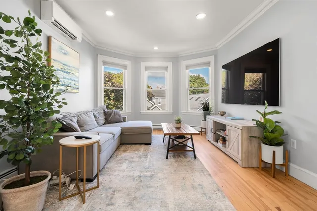 $5,000 | 118 Franklin Street, Unit 3, Brookline, MA 02445