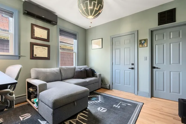 $5,000 | 118 Franklin Street, Unit 3, Brookline, MA 02445