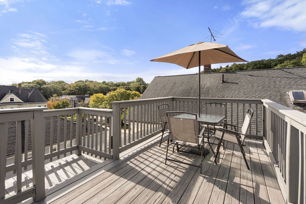 118 Franklin Street, Unit 3 Brookline, MA 02445 - Photo 14 of 17