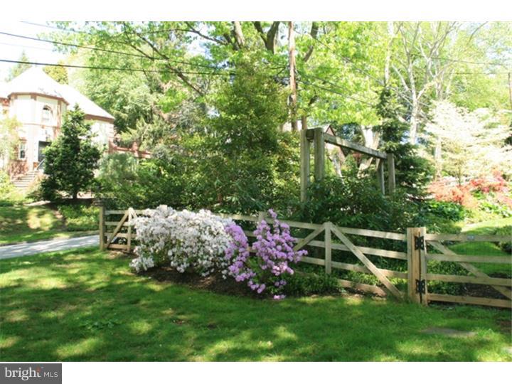 519 Cambridge Road Bala Cynwyd, PA 19004 - Photo 23 of 25 Side Yard