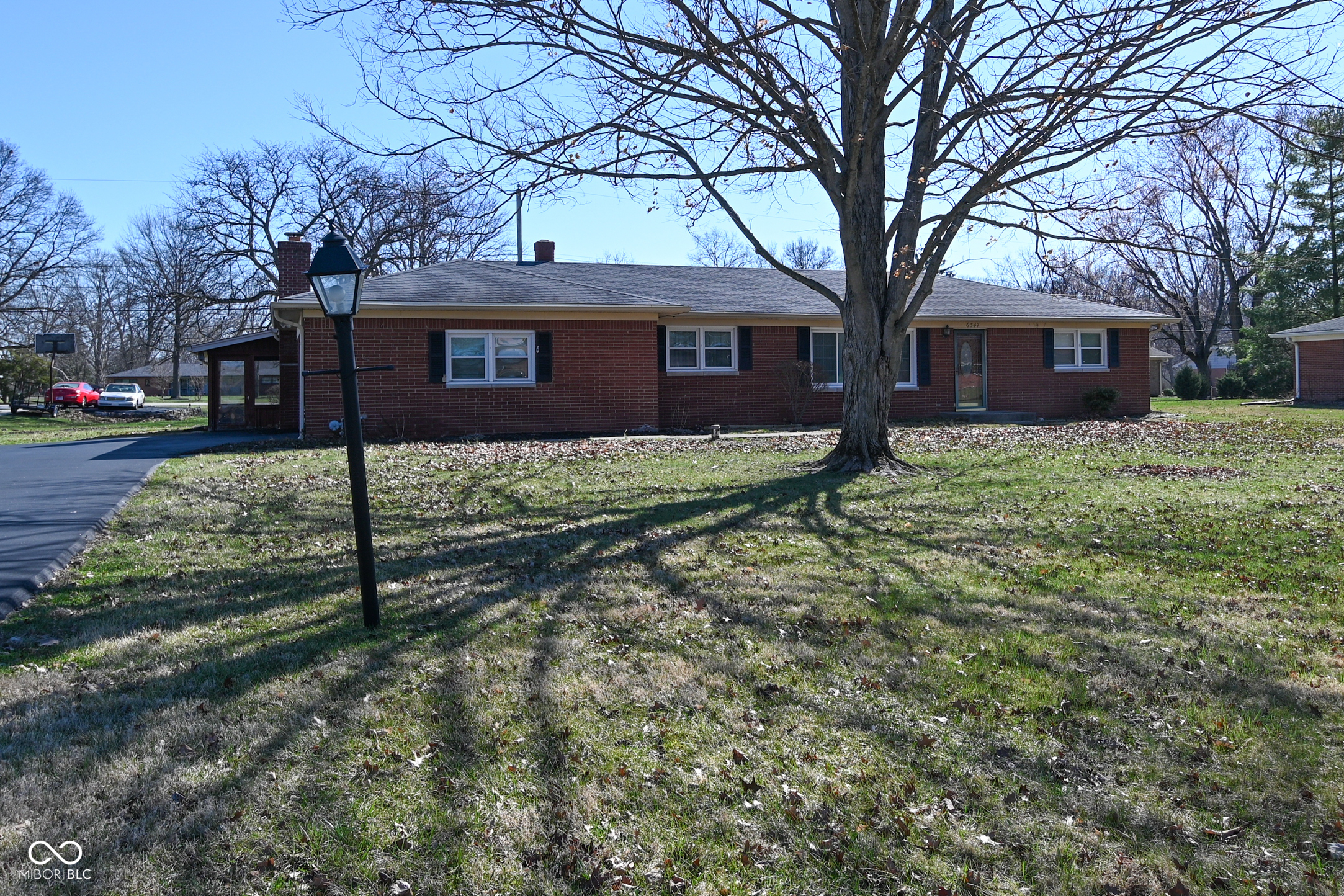 6347 Breamore Road Indianapolis, IN 46220 - Photo 2 of 43