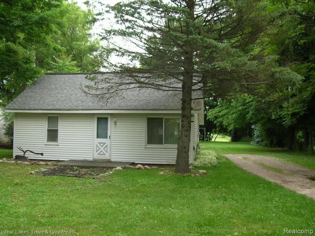 603 Bowers Road Lapeer, MI 48446 - Photo 1 of 11 DSCN3757.jpg