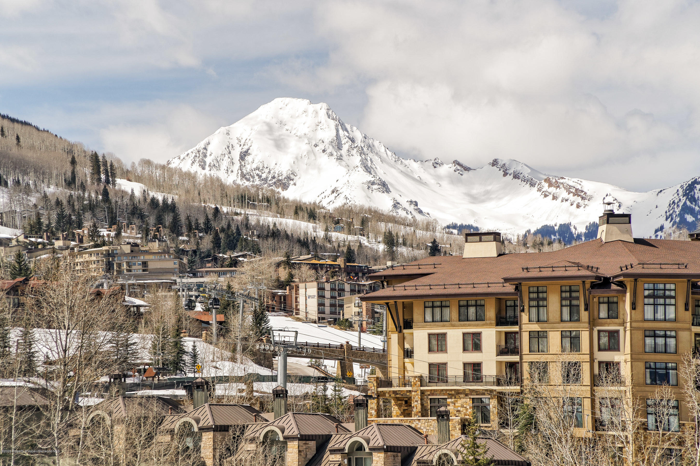 810 Ridge Road, Unit 6 Snowmass Village, CO 81615 - Photo 25 of 33 a view of a large building