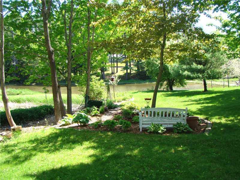 34 Bristol Road Damariscotta, ME 04543 - Photo 3 of 17 Yard/Garden. Lovely perennial...