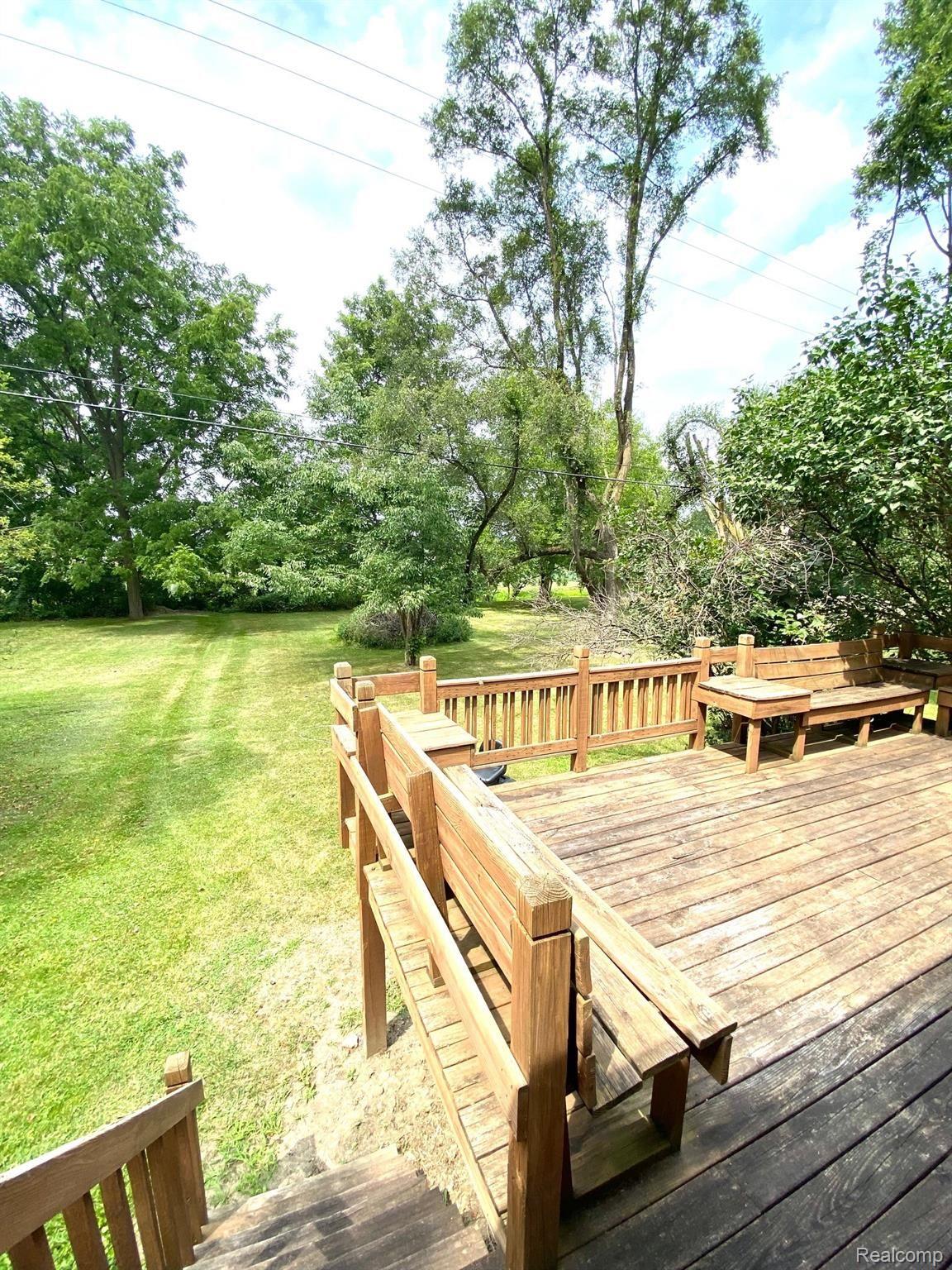 5442 Van Dyke Road Almont, MI 48003 - Photo 7 of 17 IMG_2052.jpg