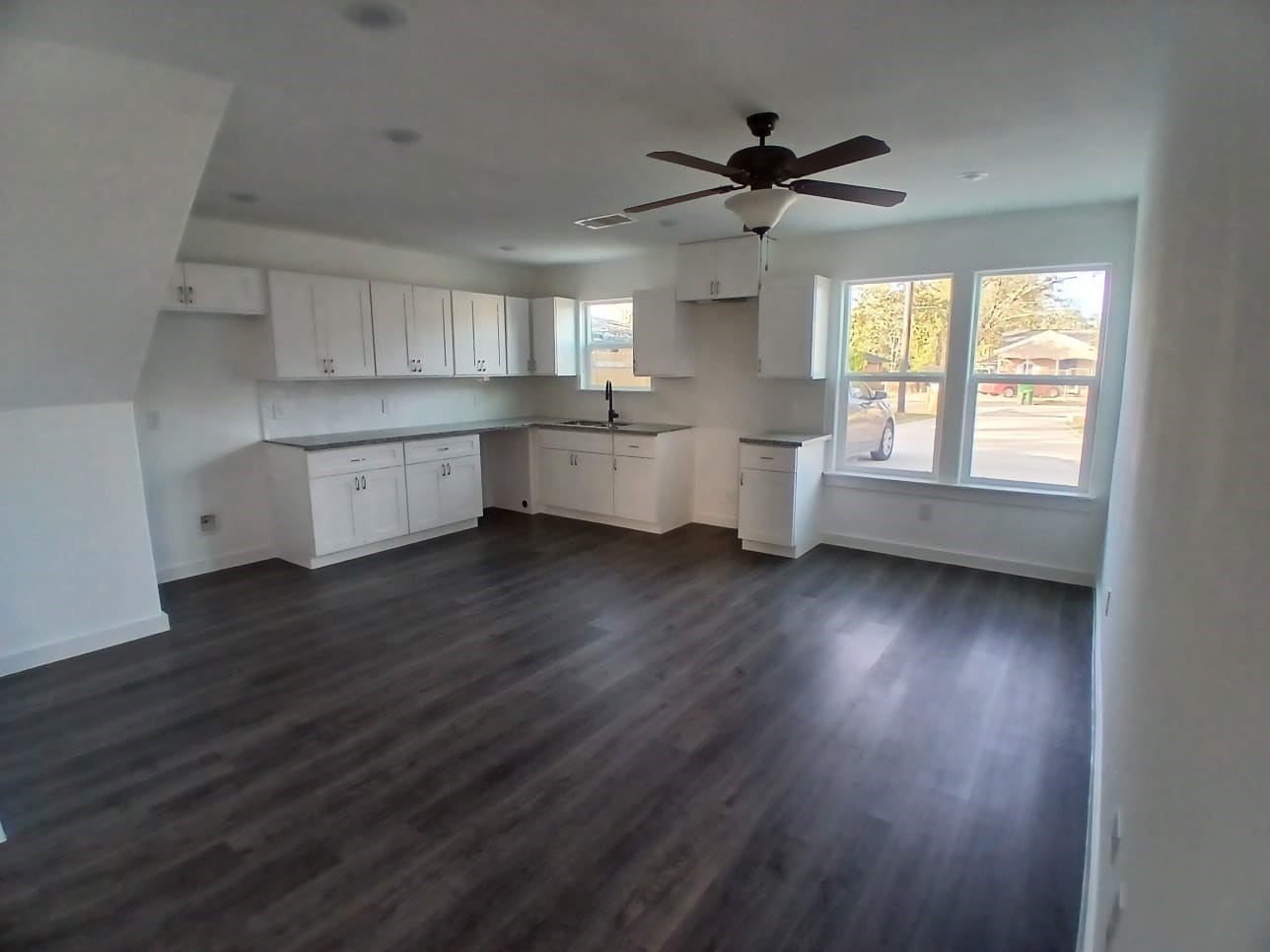 7928 Count Street Houston, TX 77028 - Photo 2 of 16