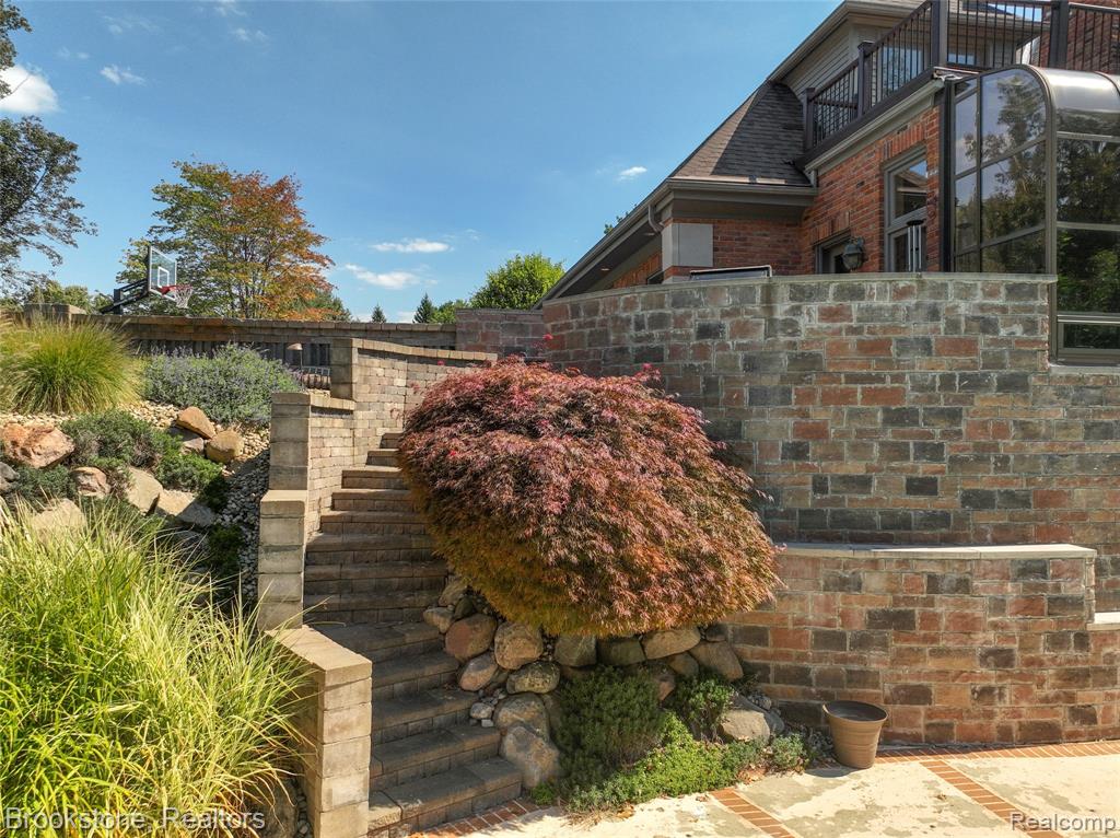 1494 Highpoint Drive Rochester, MI 48306 - Photo 11 of 75