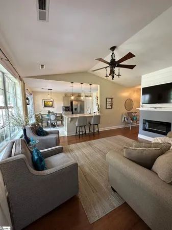 $1,750 | 103 Reedy River Way, Greenville, SC 29605