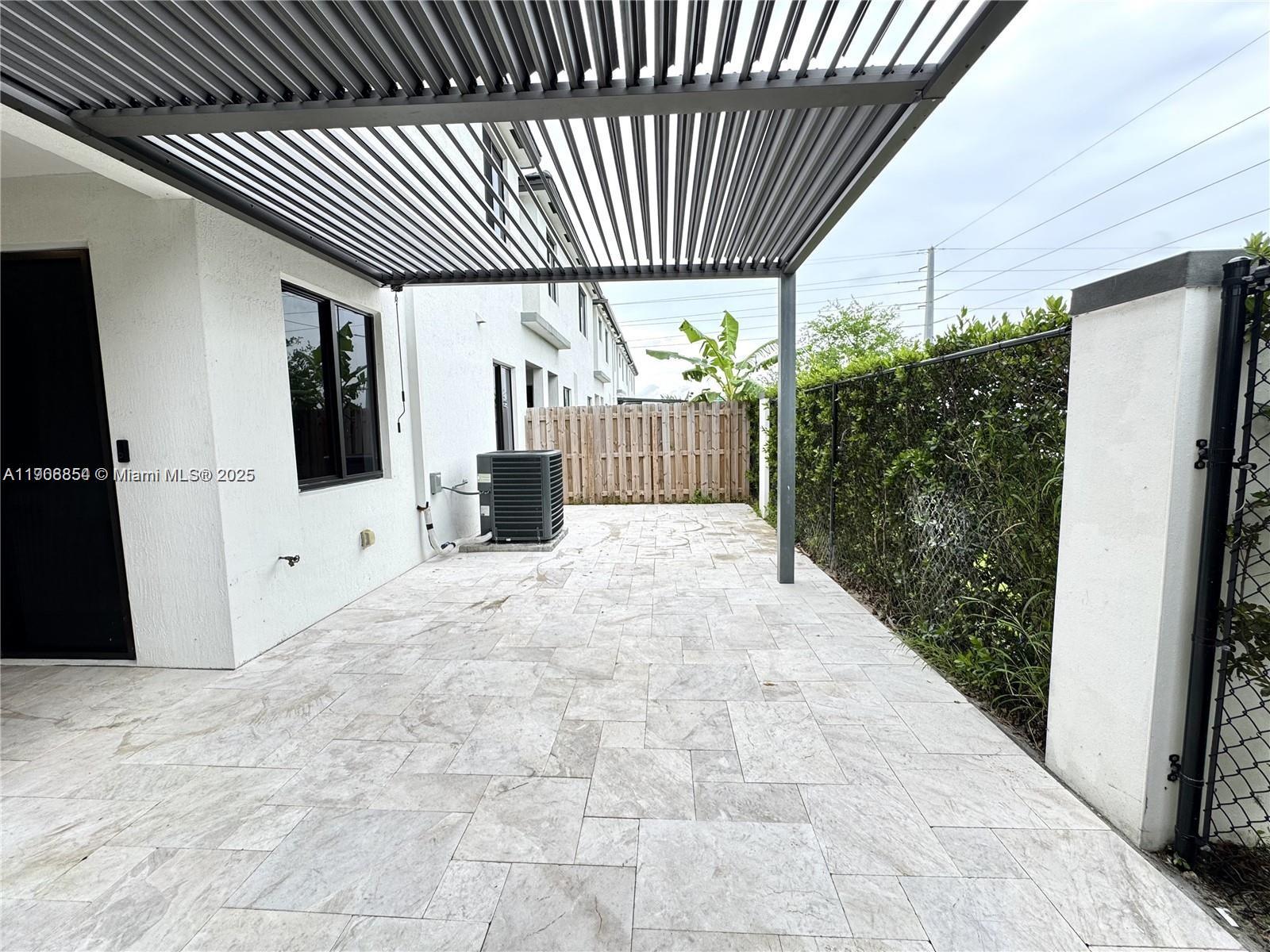 13627 Southwest 157th Court Miami, FL 33196 - Photo 10 of 26