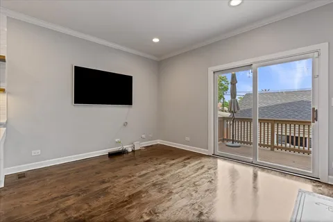 $1,600,000 | 3318 North Claremont Avenue, Chicago, IL 60618