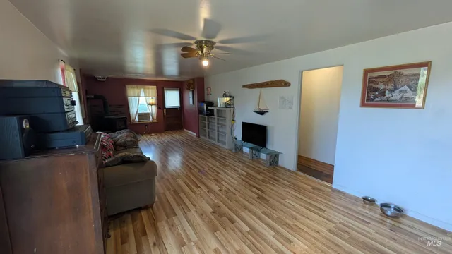 $250,000 | 3700 Highway 8 East Troy Id 83871, Troy, ID 83871