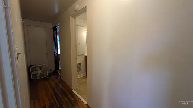 $250,000 | 3700 Highway 8 East Troy Id 83871, Troy, ID 83871