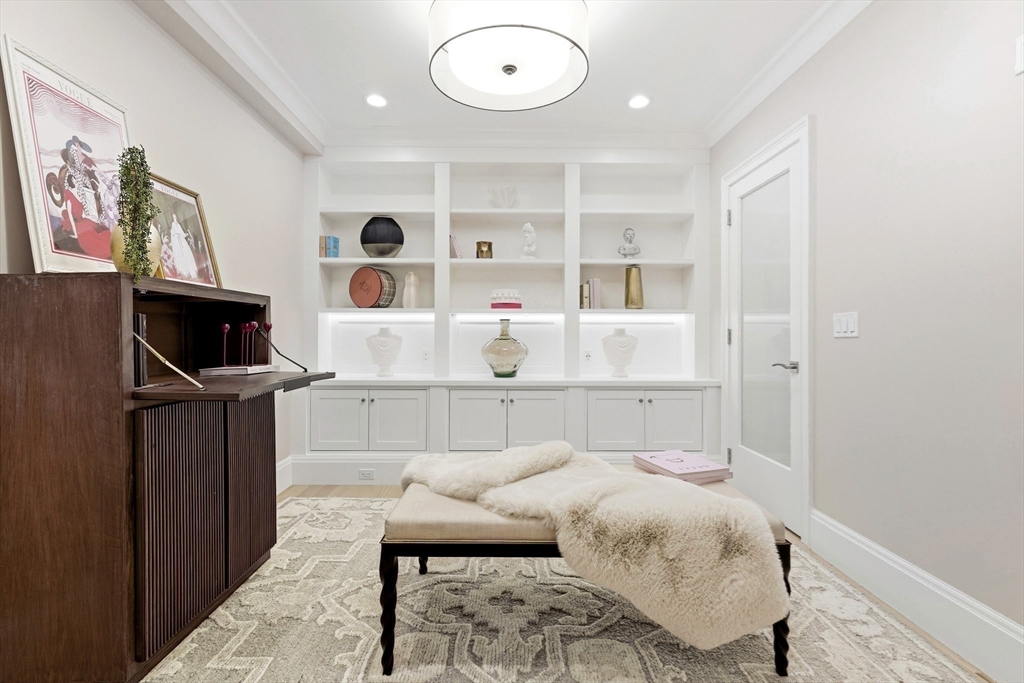 131 St Botolph Street, Unit 1 Boston, MA 02115 - Photo 16 of 29 a room with cabinets and window