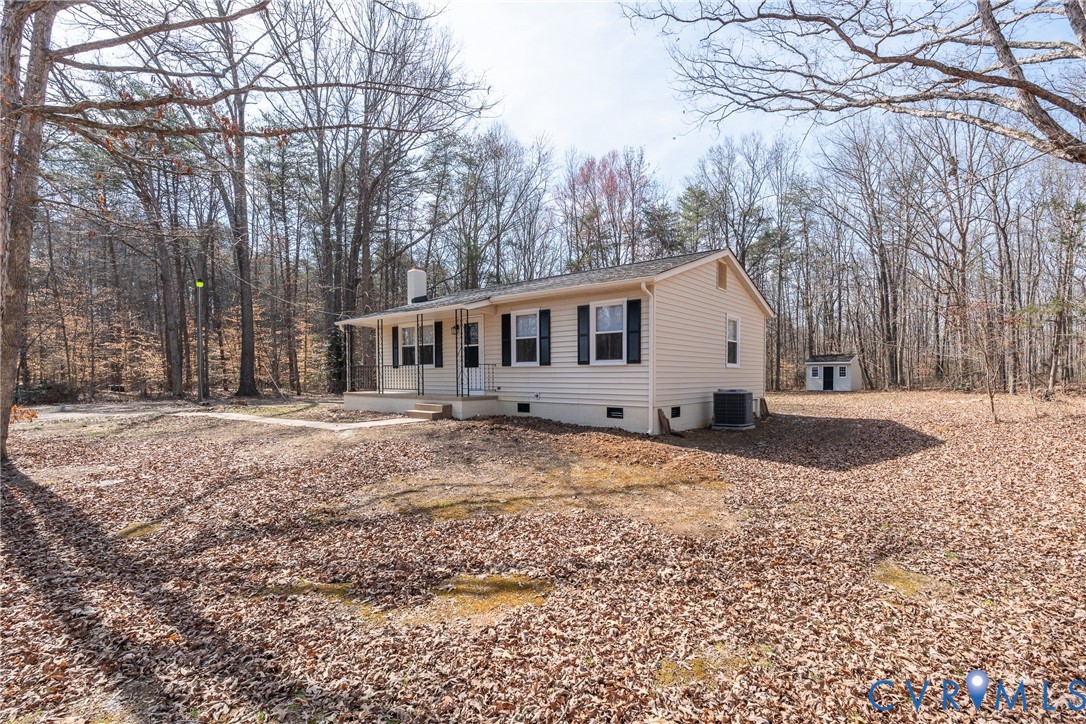2556 Dogtown Road Goochland, VA 23063 - Photo 2 of 14