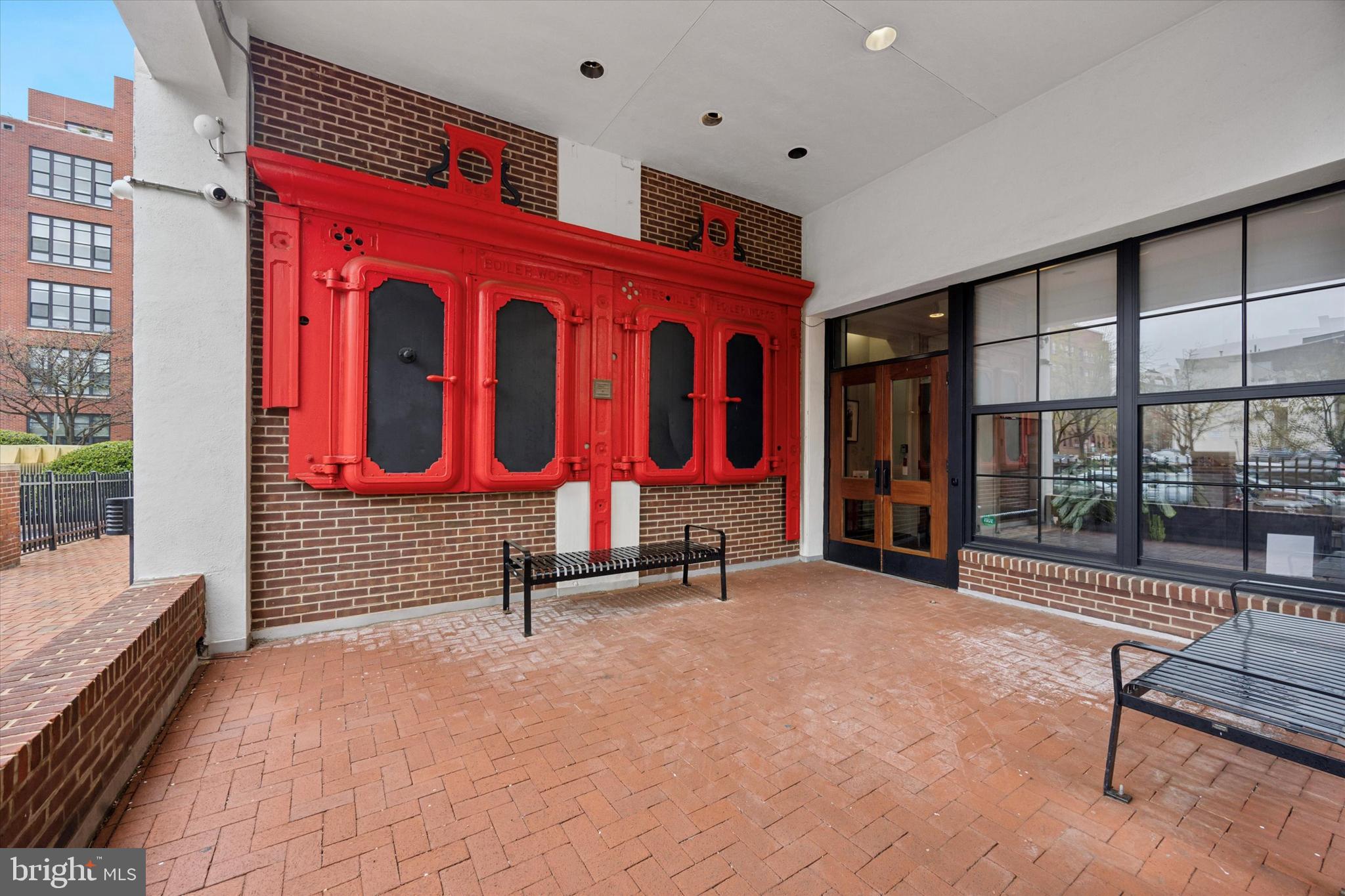 315 New Street, Unit 417 Philadelphia, PA 19106 - Photo 2 of 29