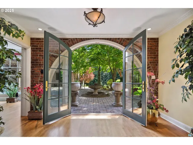 $3,890,000 | 1500 Southeast Waverly Drive, Milwaukie, OR 97222