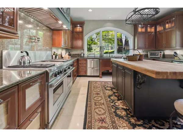 $3,490,000 | 1500 Southeast Waverly Drive, Portland, OR 97222