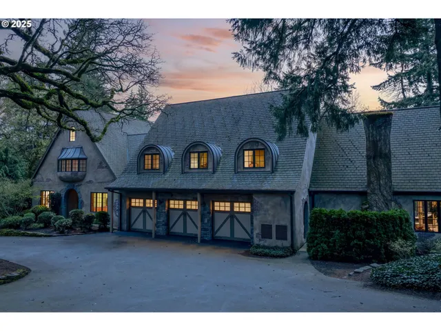 $3,890,000 | 1500 Southeast Waverly Drive, Milwaukie, OR 97222