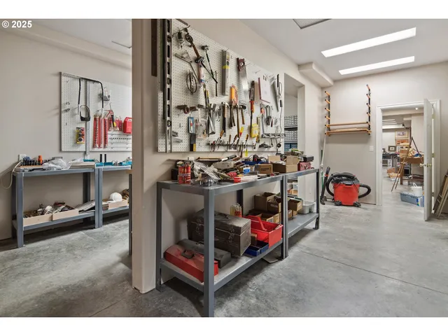 $3,890,000 | 1500 Southeast Waverly Drive, Milwaukie, OR 97222