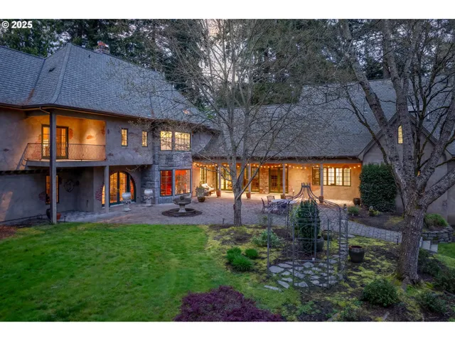$3,890,000 | 1500 Southeast Waverly Drive, Milwaukie, OR 97222