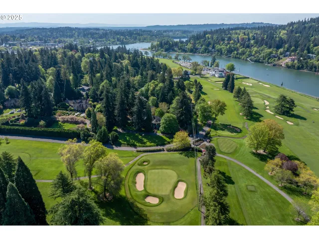 $3,890,000 | 1500 Southeast Waverly Drive, Milwaukie, OR 97222