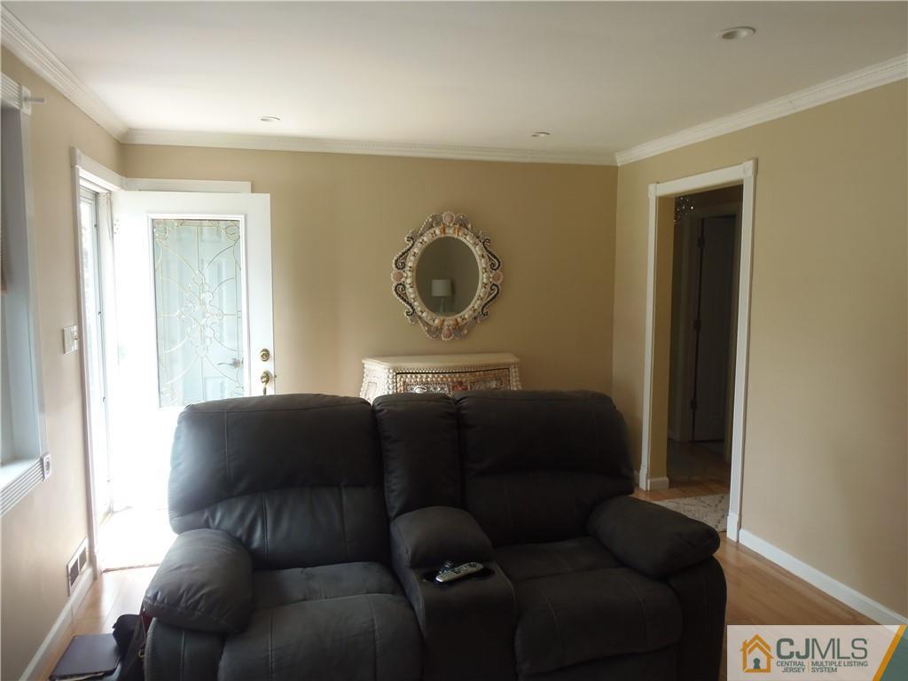 32 Hilliard Road Old Bridge, NJ 08857 - Photo 4 of 16 Gallery Image 4