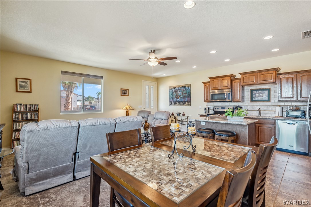 2522 Nez Perce Road Fort Mohave, AZ 86426 - Photo 11 of 23 Dining Area