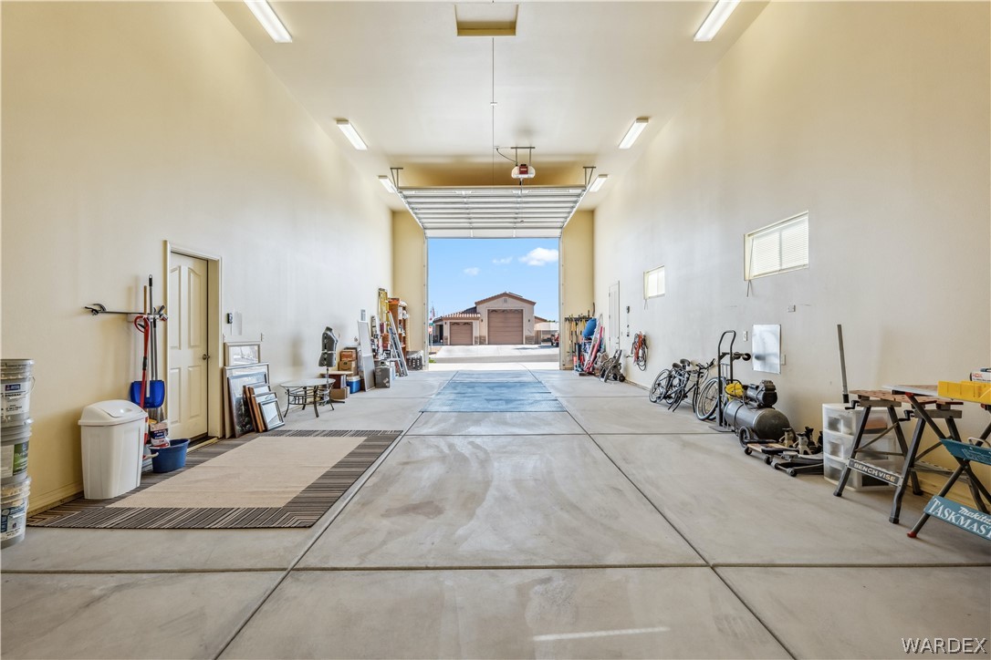 2522 Nez Perce Road Fort Mohave, AZ 86426 - Photo 21 of 23 Garage
