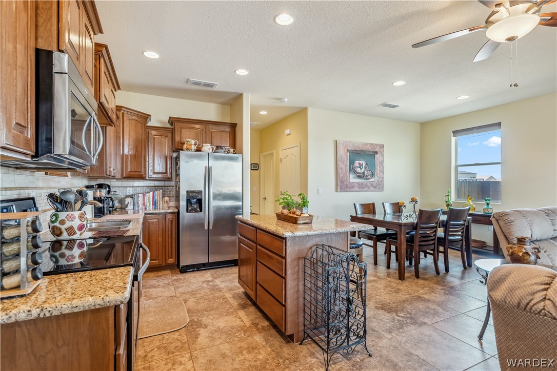 2522 Nez Perce Road Fort Mohave, AZ 86426 - Photo 8 of 23 Kitchen