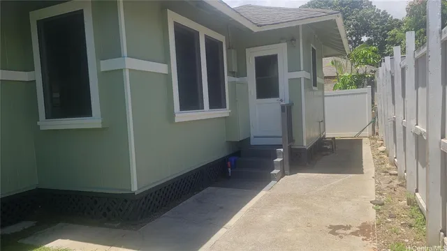 a view of an entryway of house