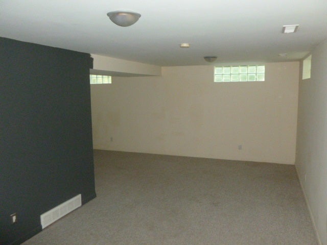 1627 Ridge Road Iowa City, IA 52240 - Photo 10 of 14 Gallery Image 10