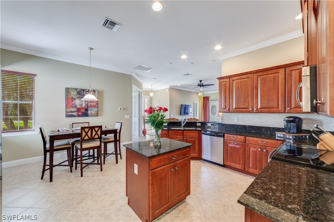 11262 Suffield Street Fort Myers, FL 33913 - Photo 8 of 32 Gallery Image 8