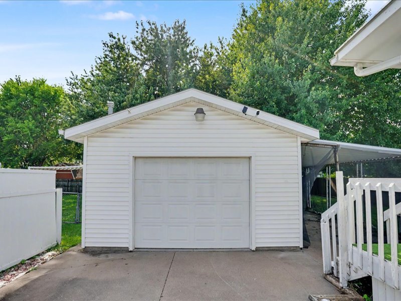 810 12th Street West Milan, IL 61264 - Photo 15 of 18