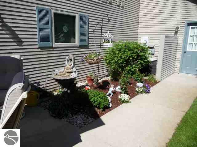 1293 Terra Road Traverse City, MI 49686 - Photo 14 of 15 1726945-13.JPG