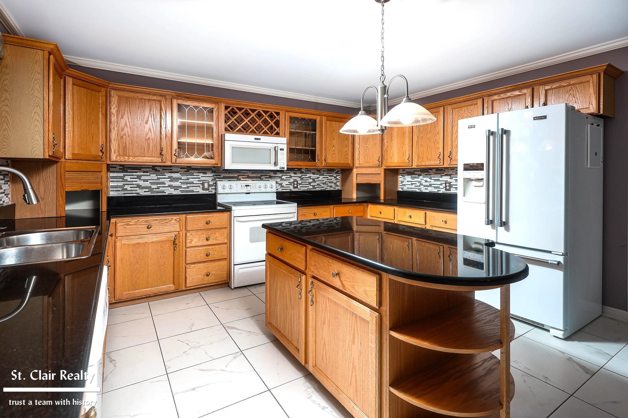 2118 North River Road St. Clair, MI 48079 - Photo 3 of 35