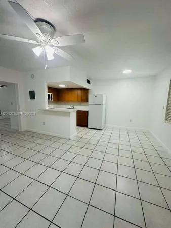 $1,800 | 1230 West 54th Street, Unit 202A, Hialeah, FL 33012