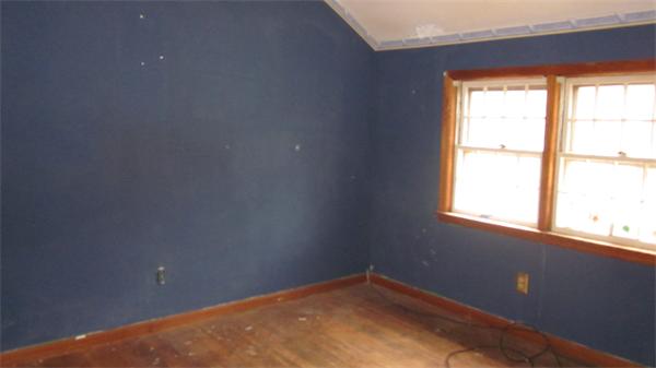 54 Thorndike Road Lowell, MA 01852 - Photo 5 of 8 Gallery Image 5