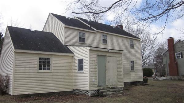 54 Thorndike Road Lowell, MA 01852 - Photo 8 of 8 Gallery Image 8