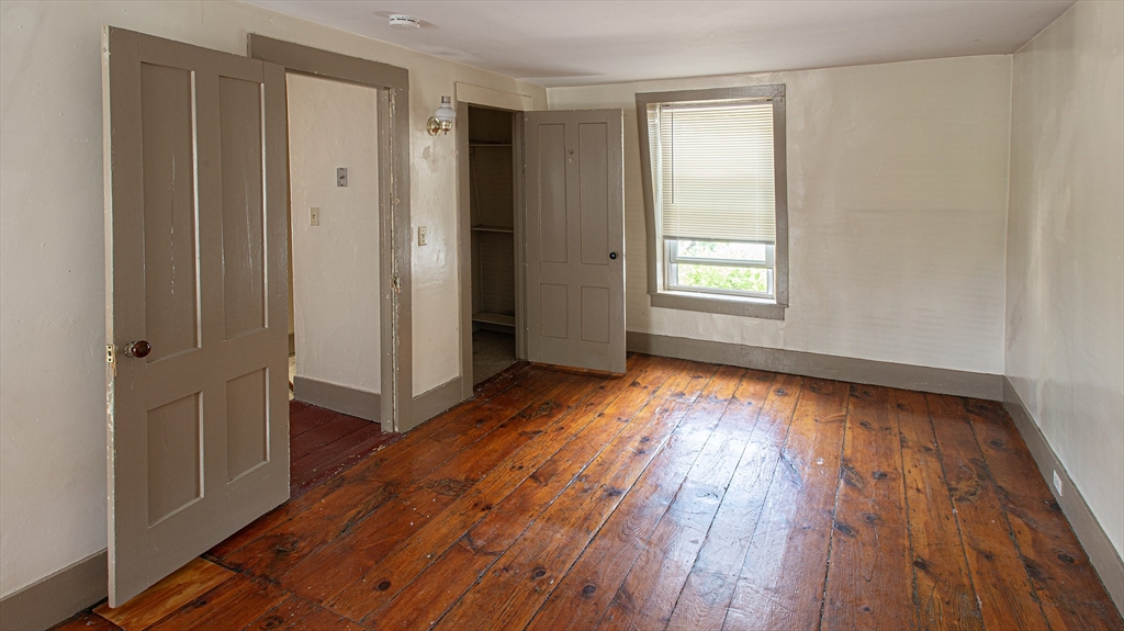 351 Main Street Amherst, MA 01002 - Photo 24 of 27