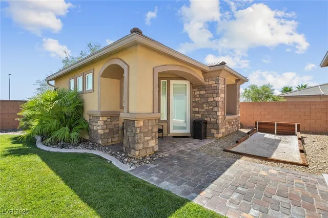 $1,795,888 | 7040 Royal Antelope Street, Las Vegas, NV 89149