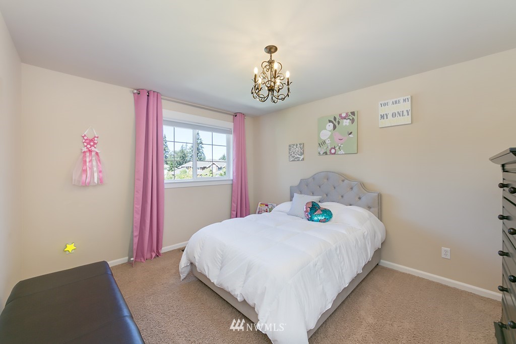 22423 5th Place West Bothell, WA 98021 - Photo 17 of 23
