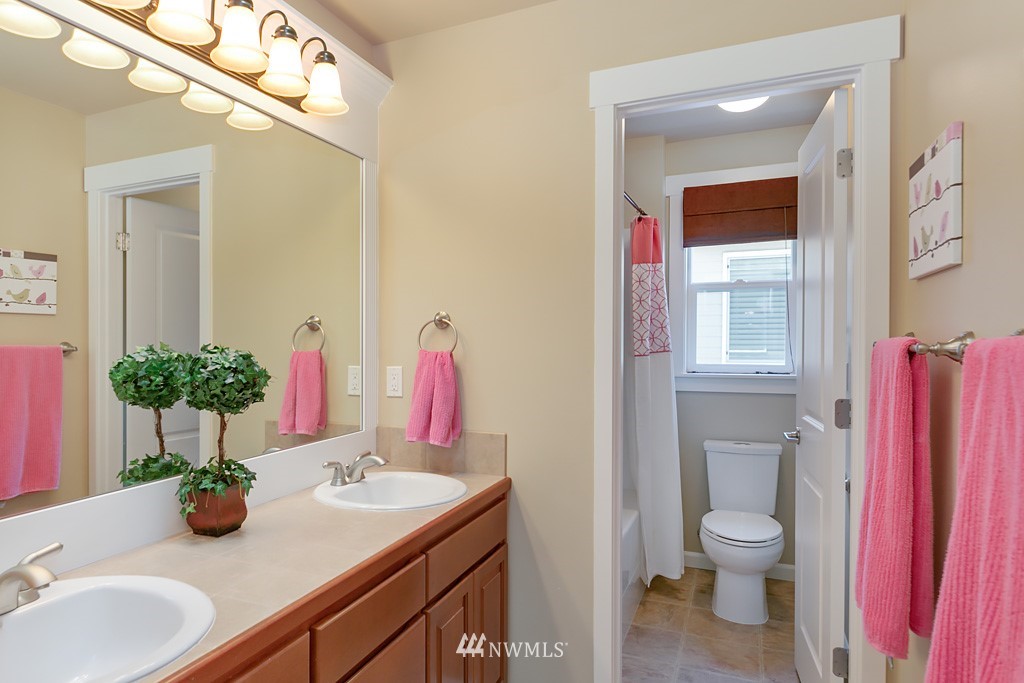 22423 5th Place West Bothell, WA 98021 - Photo 18 of 23